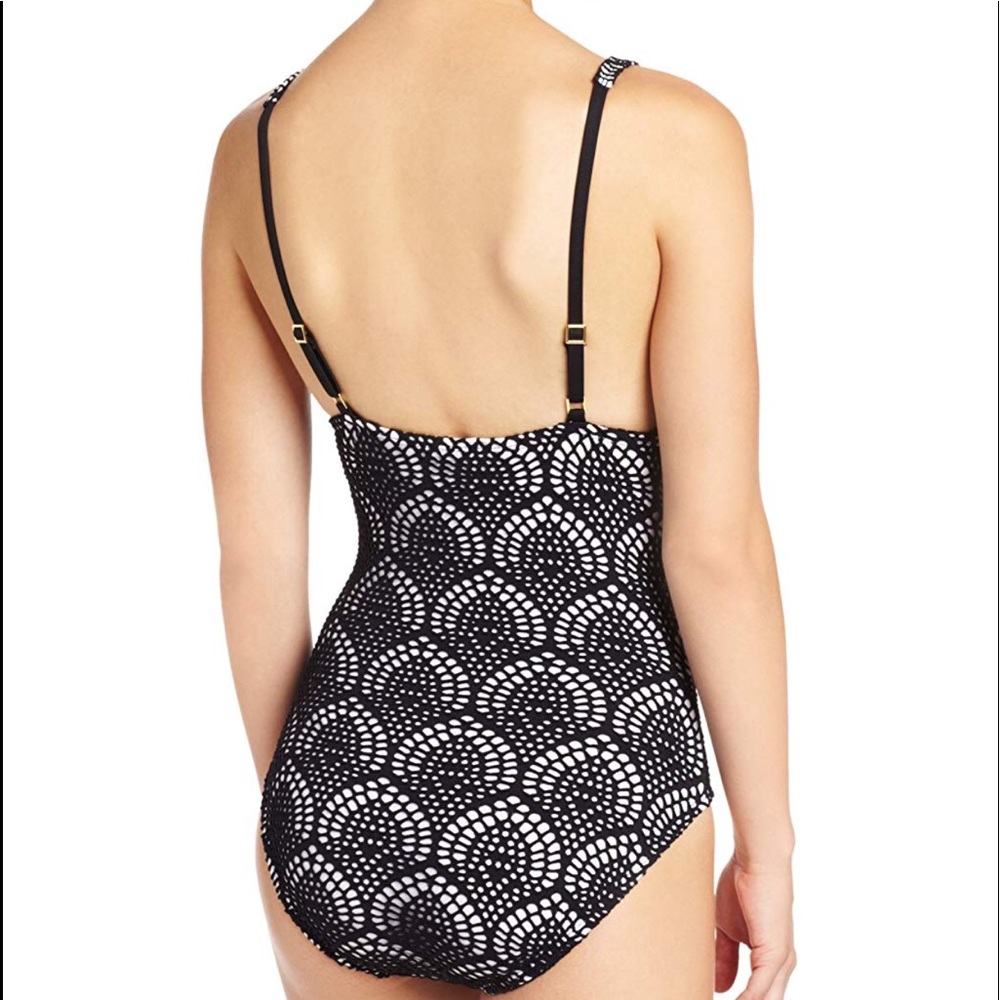 LA BLANCA CROCHET ONE PIECE SWIMSUIT (ACC) - Picture 2 of 8